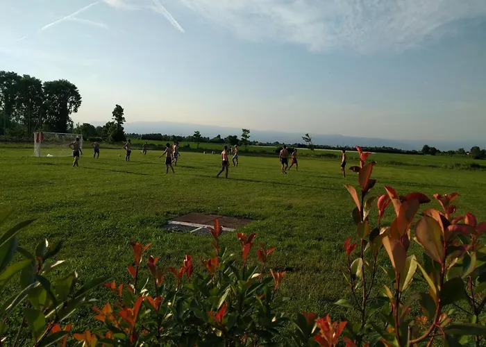 Ghislanzoni شقة *